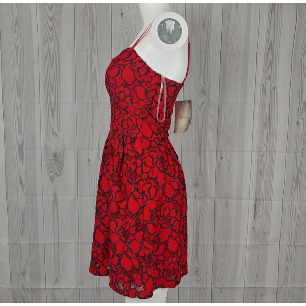 NWTS! Red & Black Floral Lily Rose Dress Size Small Missing Belt - Picture 3 of 13